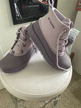 Columbia Women’s Lavender and Gray Lace-Up Waterproof Boots